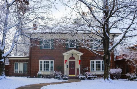 Oklahoma home covered in snow