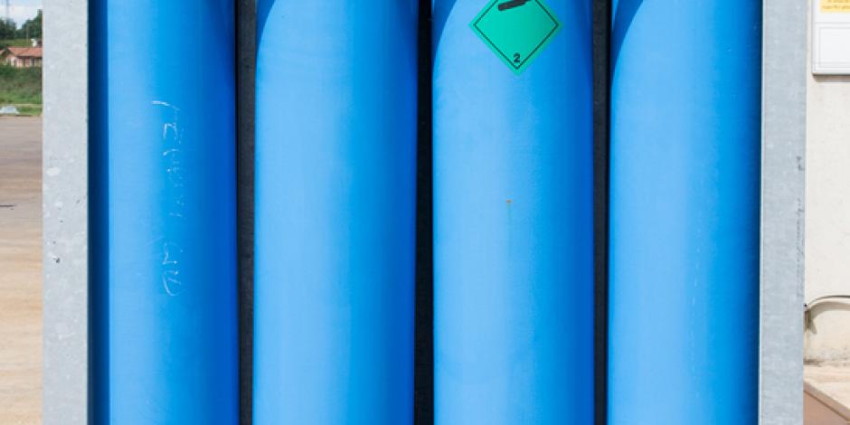 Freon tanks Why is freon so expensive? Pippin Brothers, Lawton, OK